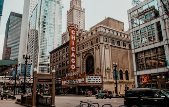 Tipping in the Windy City: A Guide to Chicago’s Service Industry